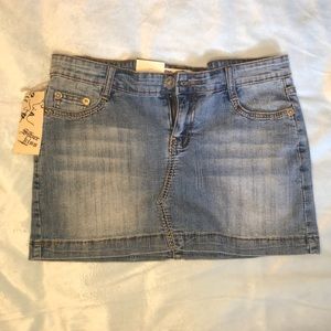 Jean mini skirt